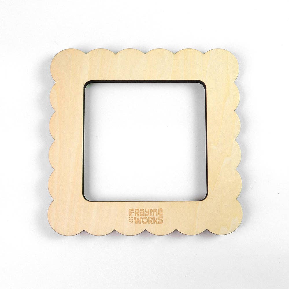 Stretcher Frame | Needlepoint Scallop Square Medium